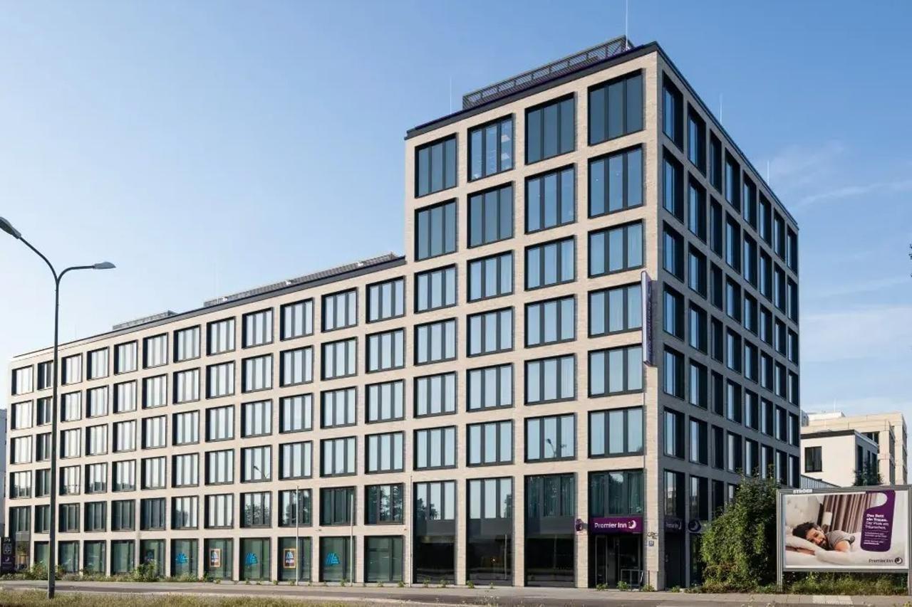 Premier Inn Muenchen City Schwabing Экстерьер фото