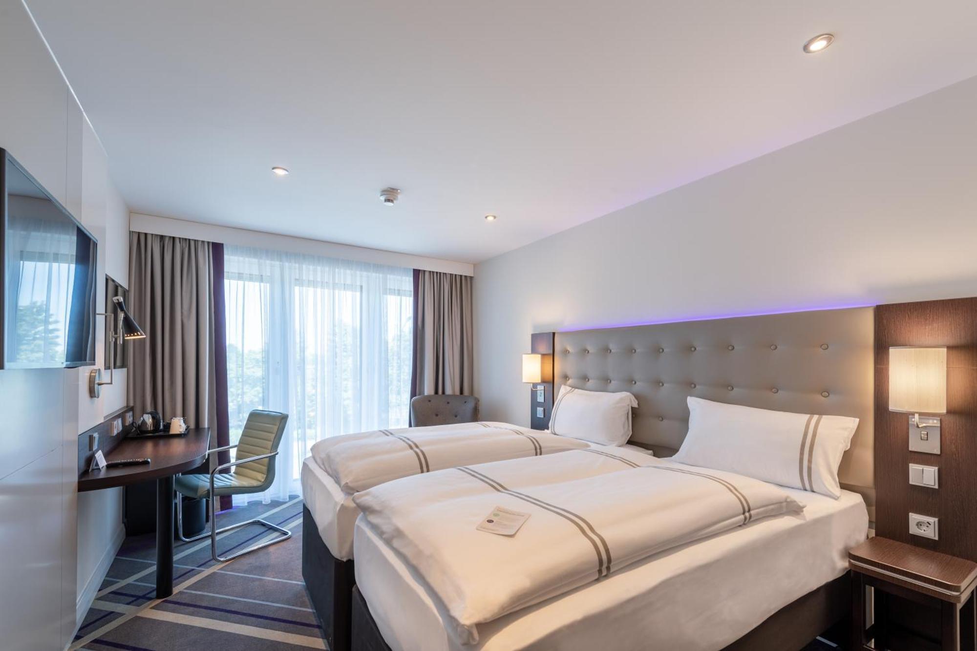 Premier Inn Muenchen City Schwabing Экстерьер фото