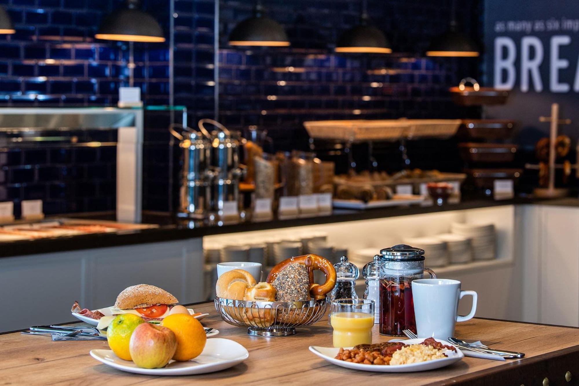 Premier Inn Muenchen City Schwabing Экстерьер фото