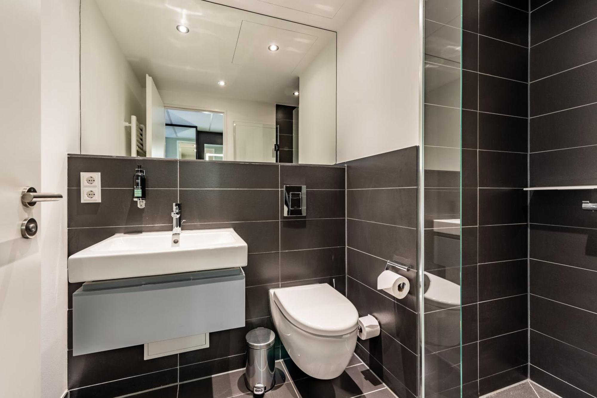 Premier Inn Muenchen City Schwabing Экстерьер фото